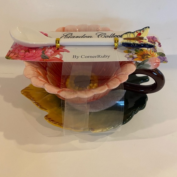 Corner Ruby Other - Corner Ruby Floral Shaped Coffee Tea Cup Saucer & Spoon-3 PC